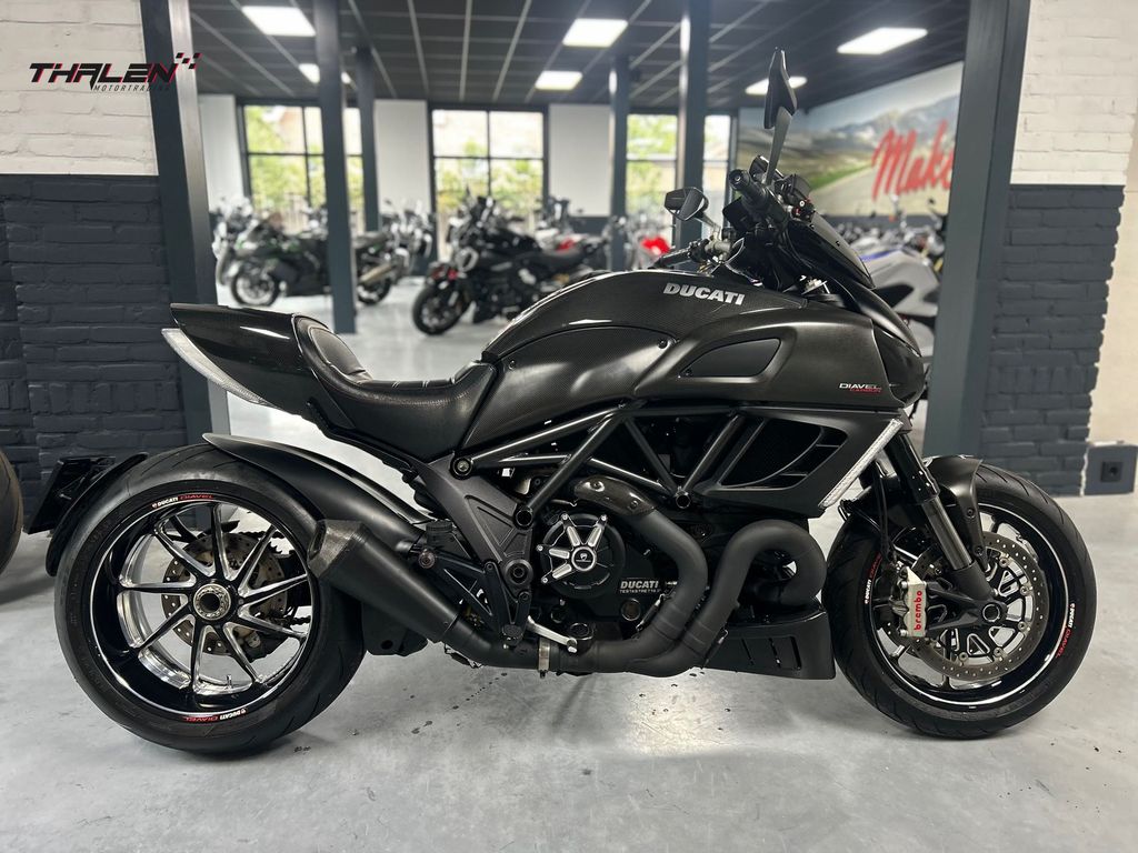 Ducati Diavel Carbon