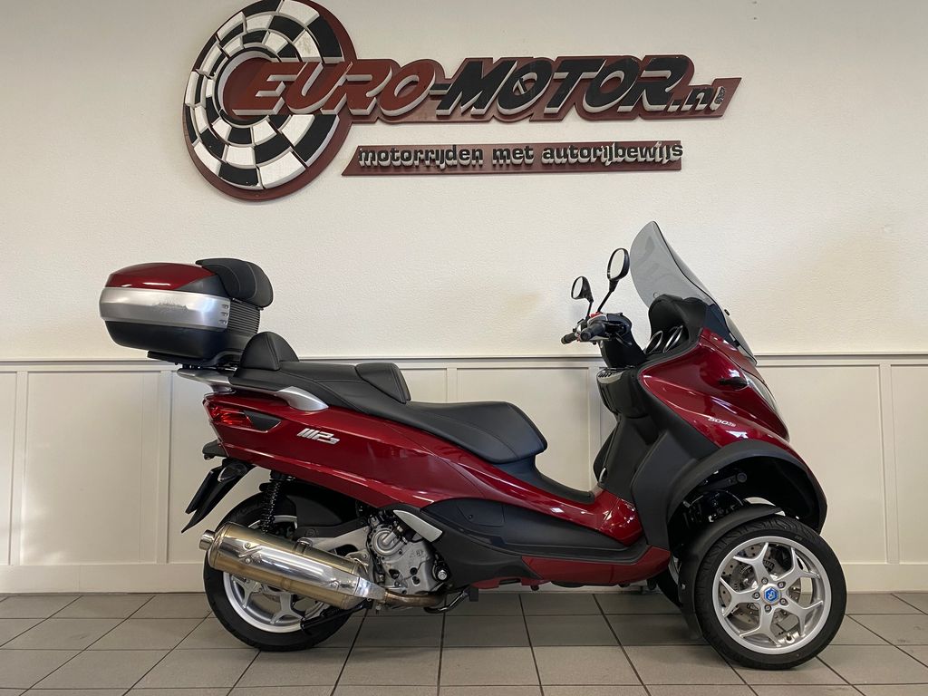 Piaggio MP3 500