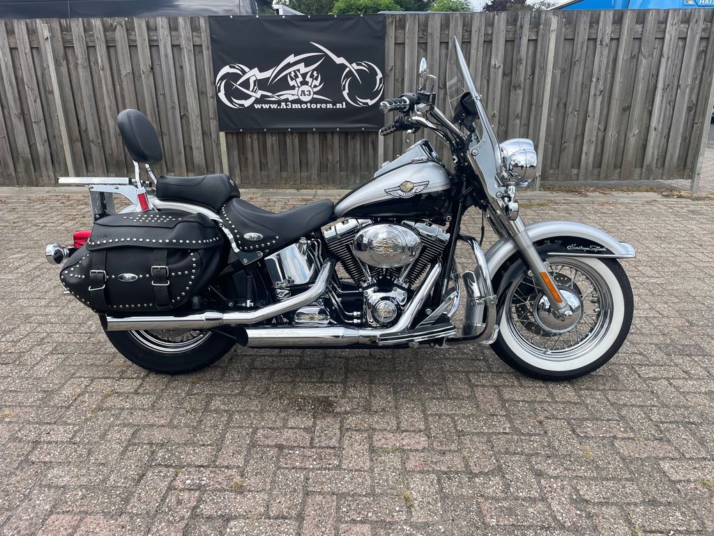 Harley-Davidson FLSTCI Heritage Softail Classic