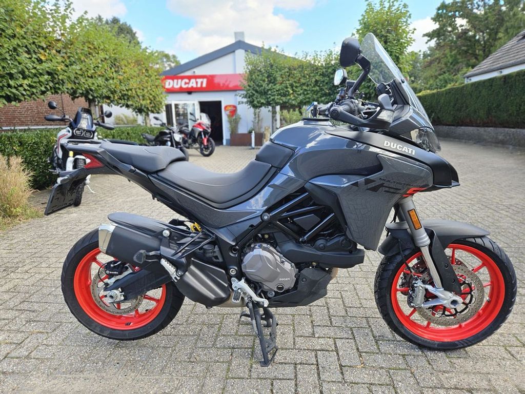 Ducati Multistrada V2 S