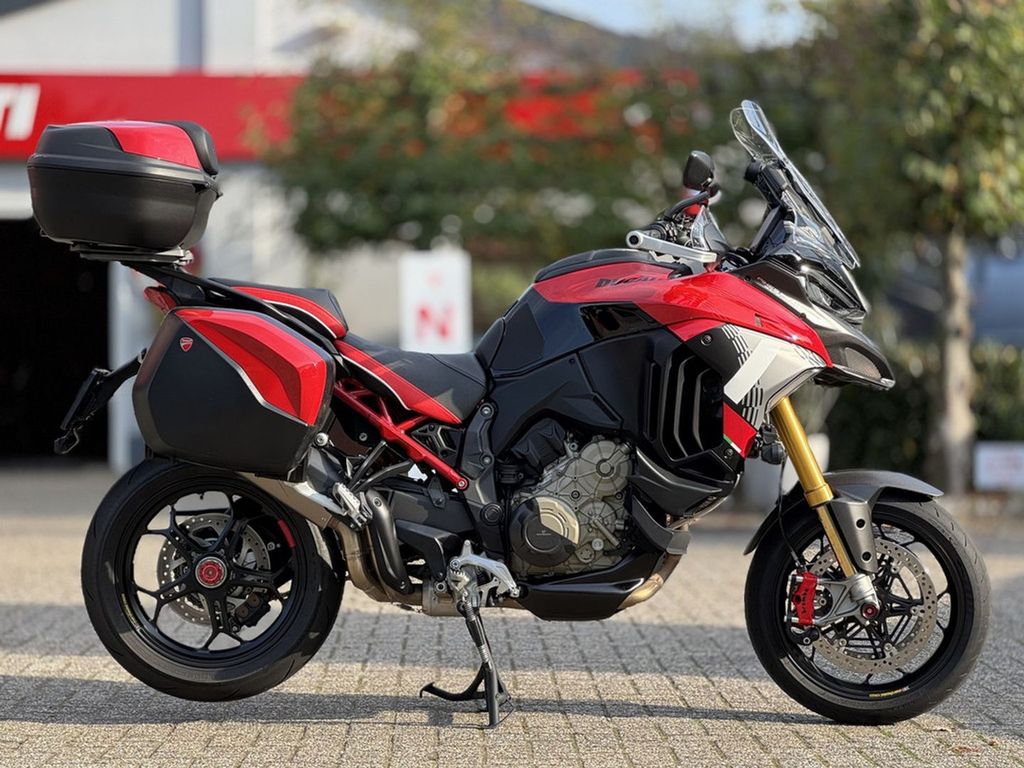 Ducati Multistrada V4S