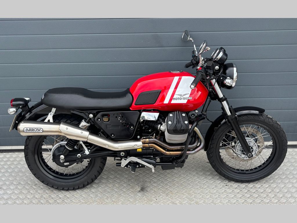 Moto Guzzi V7 II Stone