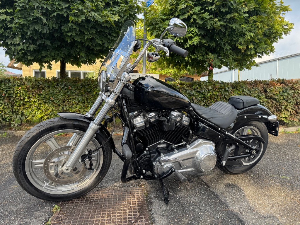 Harley-Davidson FXST Softail Standard