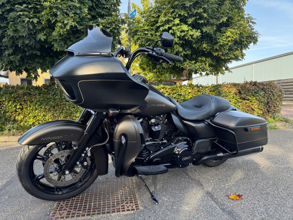 Harley-Davidson FLTRK Road Glide Limited