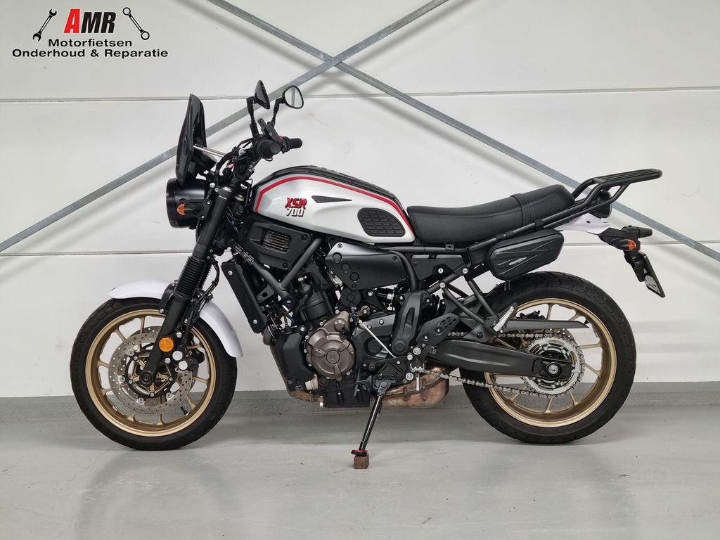 Yamaha XSR 700 XTribute