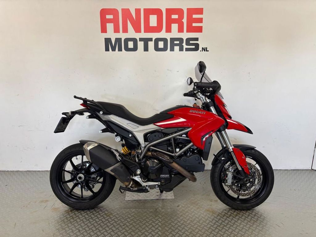 Ducati Hyperstrada 820
