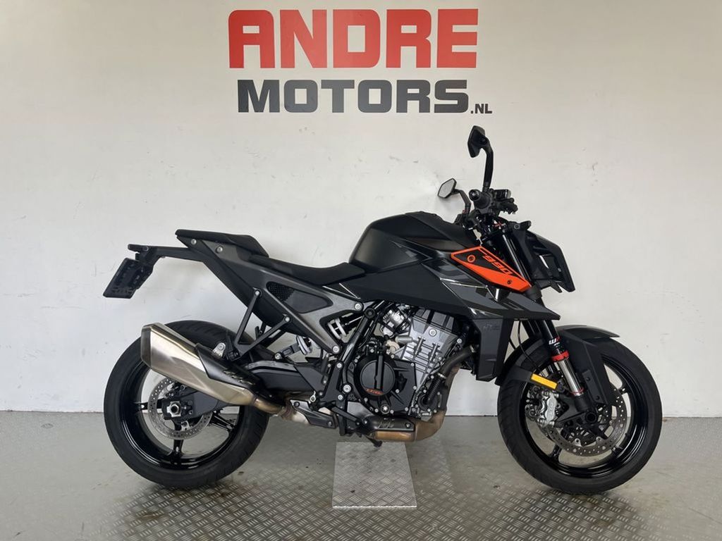 KTM 990 Duke