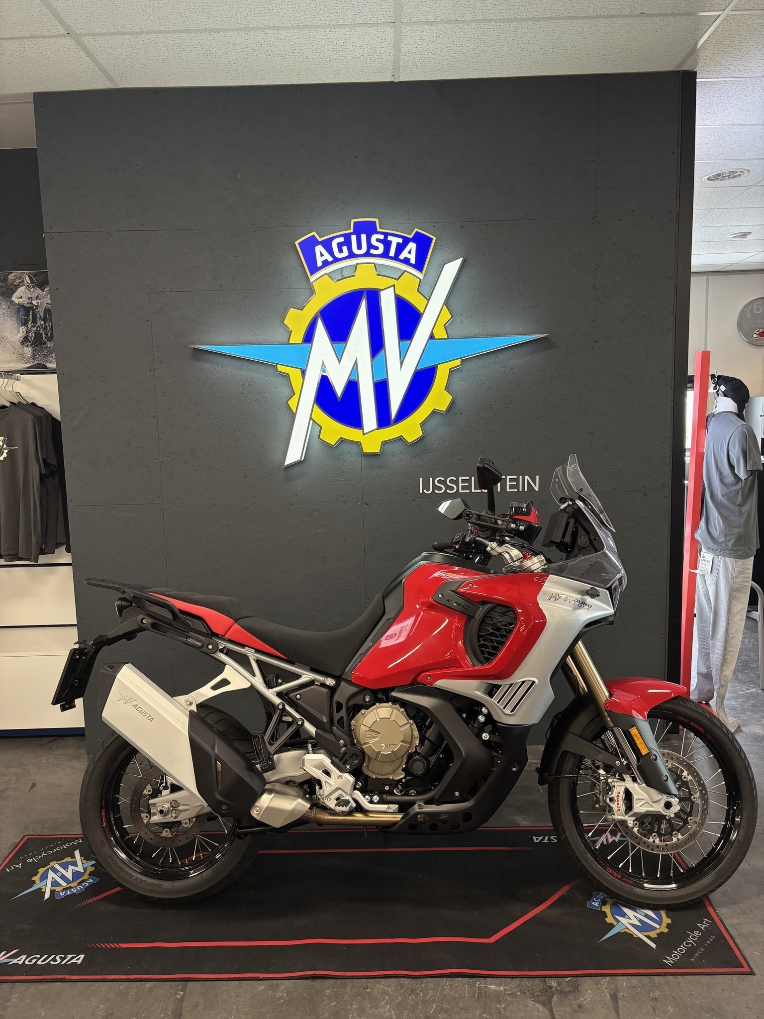 MV Agusta Enduro Veloce