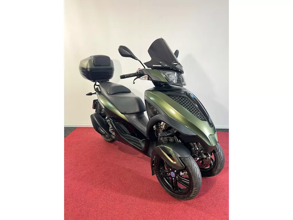 Piaggio MP3 300
