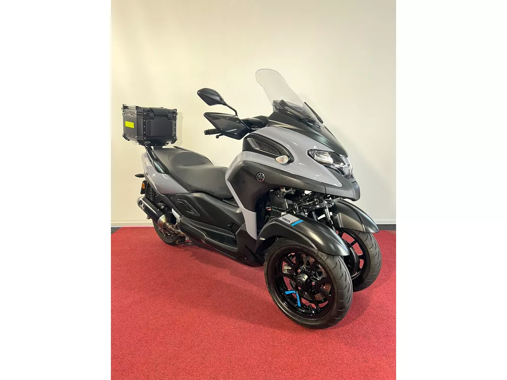 Yamaha Tricity 300
