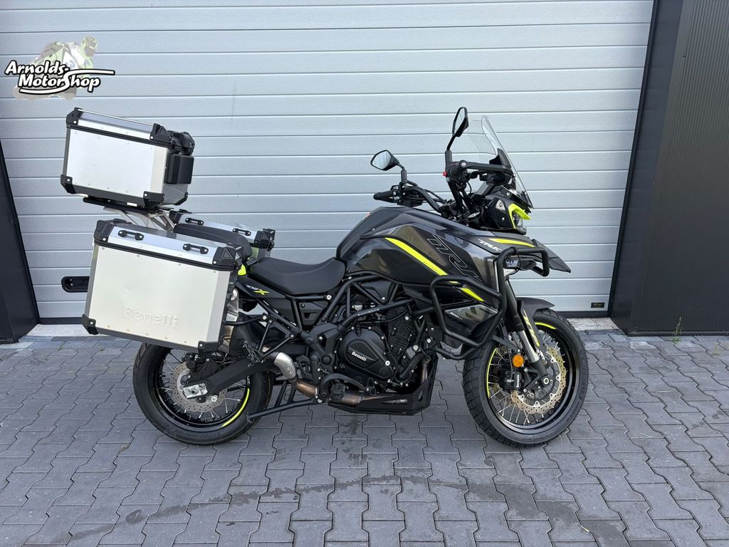Benelli TRK 702 X
