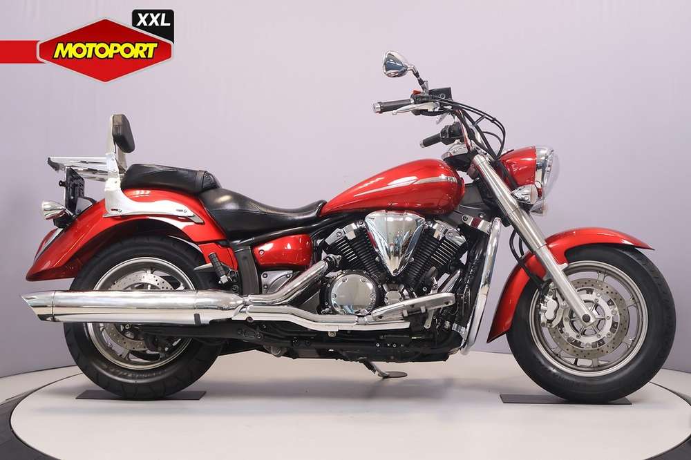 Yamaha XVS1300A Midnight Star