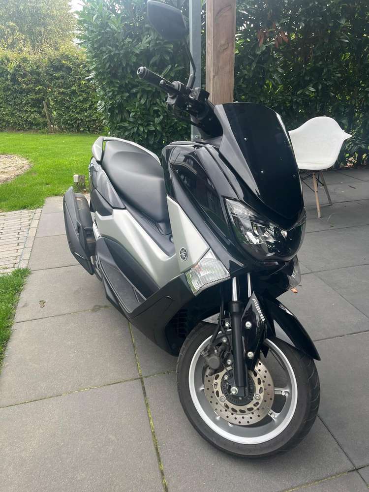 Yamaha NMAX 125