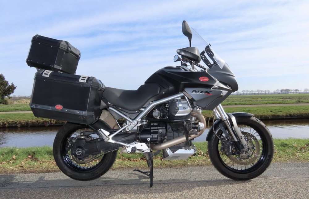 Moto Guzzi Stelvio 1200 8V