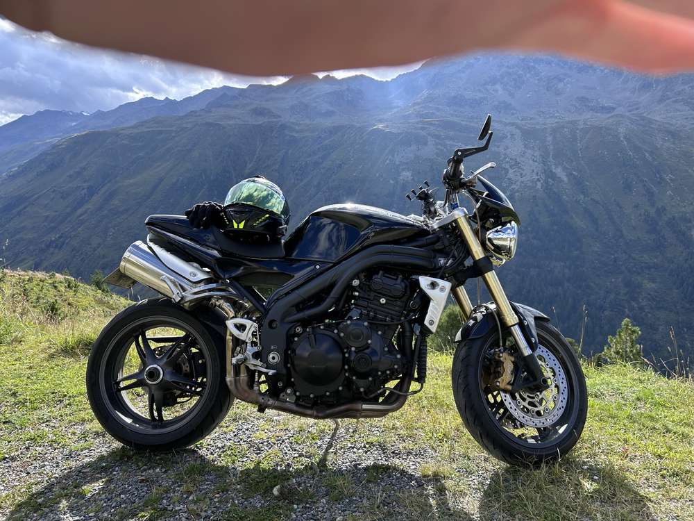 Triumph Speed Triple 1050R