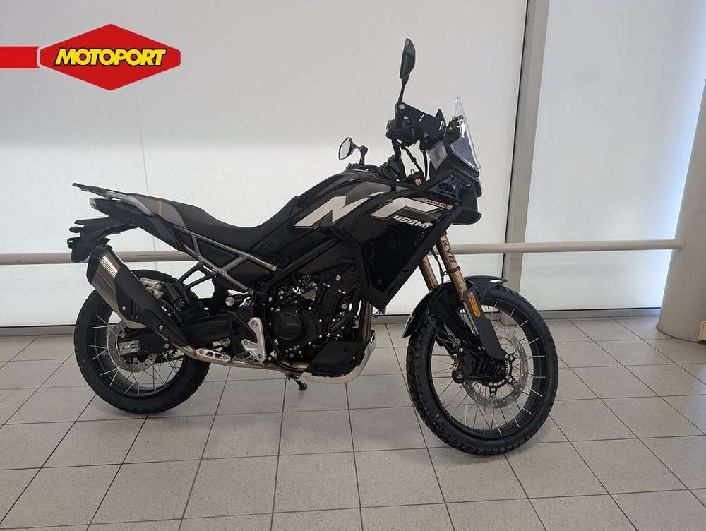 CFMOTO 450 MT
