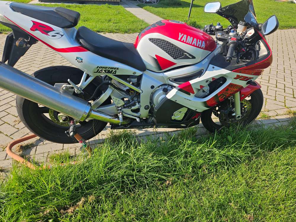 Yamaha YZF-R6