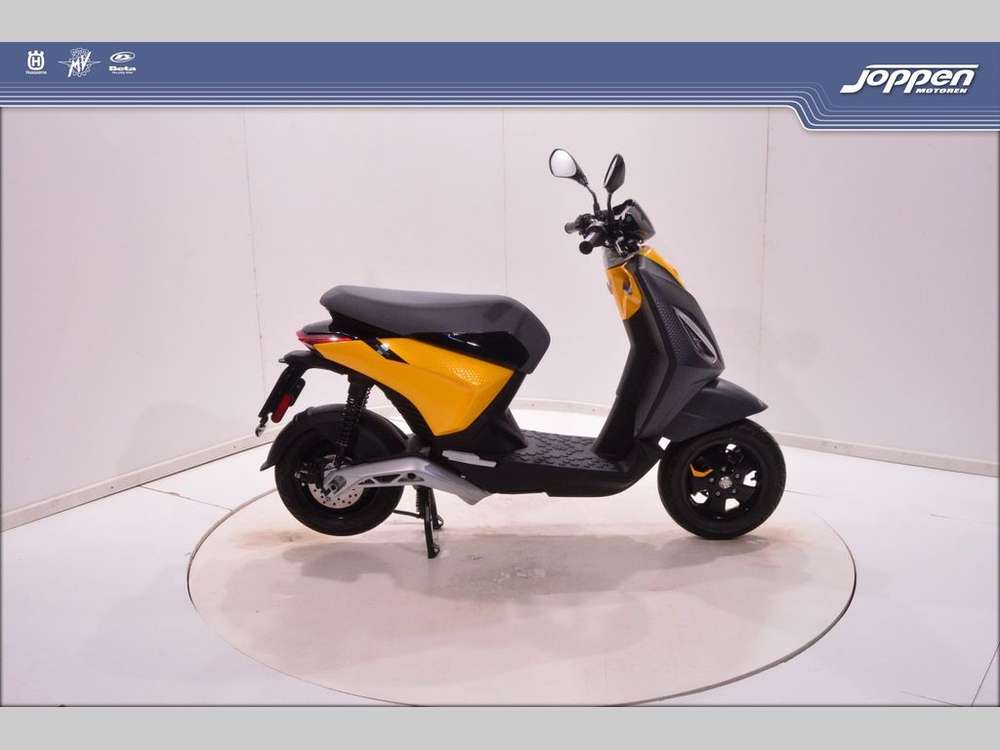 Piaggio 1 Active
