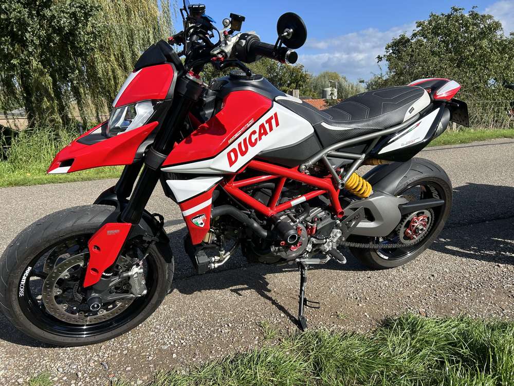Ducati Hypermotard 950