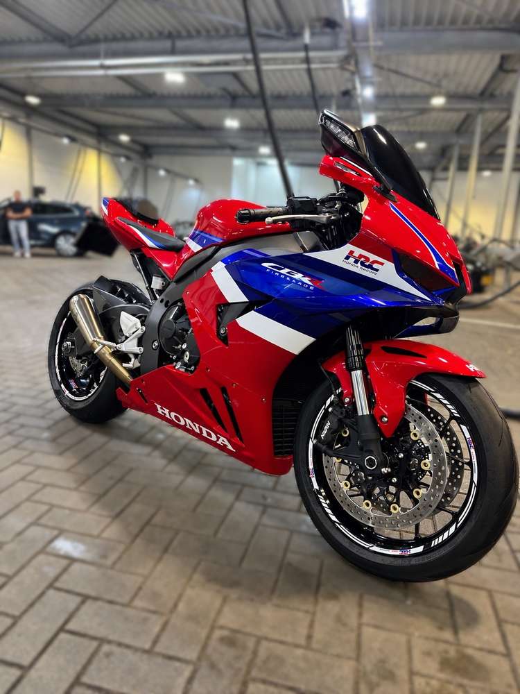 Honda CBR 1000 RR-R Fireblade