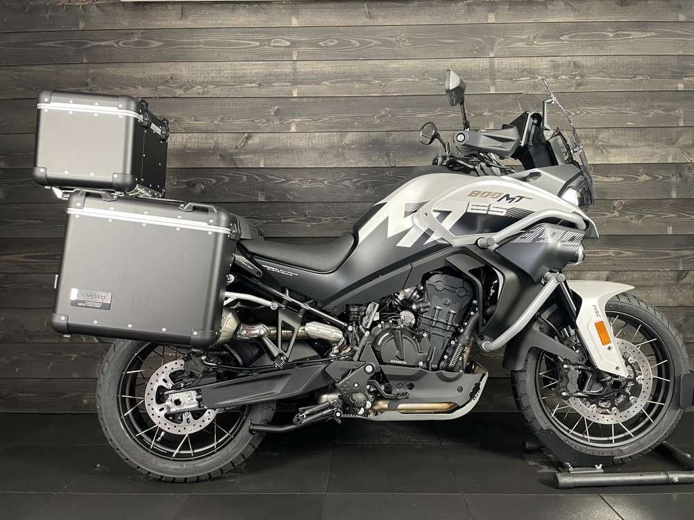 CFMOTO 800 Explore GT