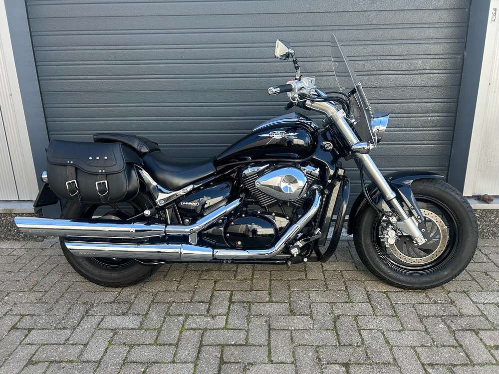 Suzuki VZ 800 Marauder