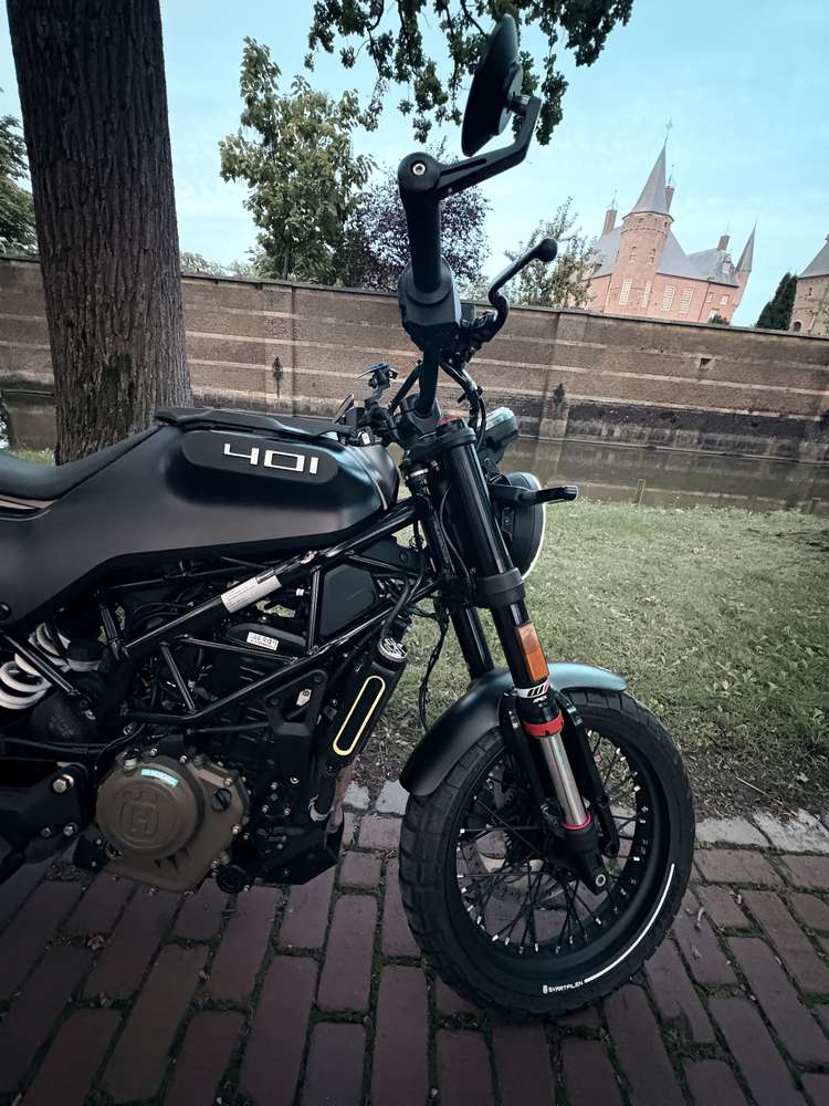 Husqvarna Svartpilen 401