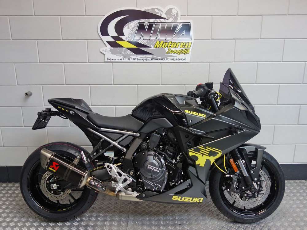Suzuki GSX-8R