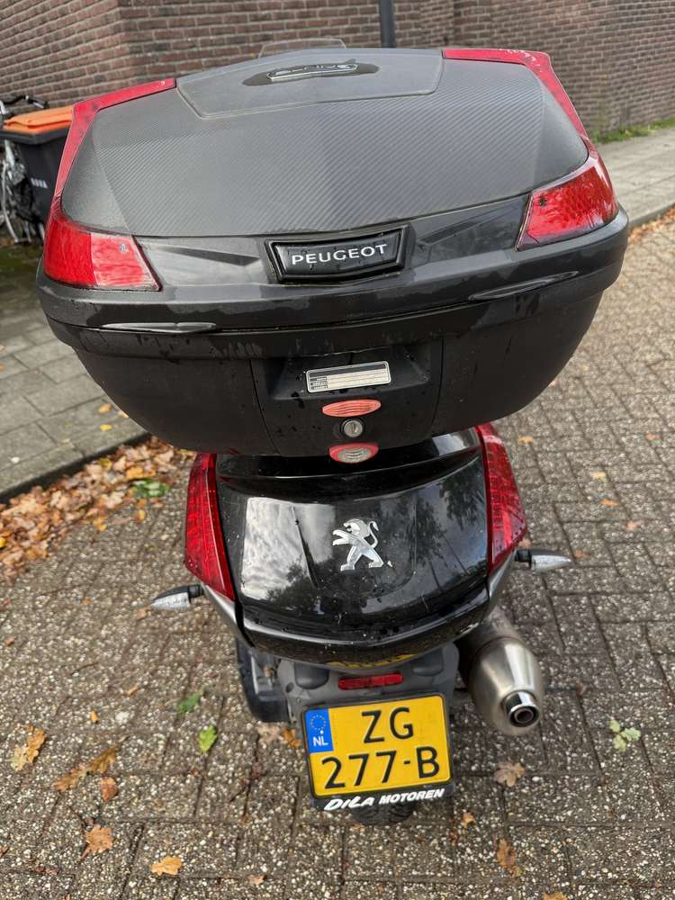Peugeot Metropolis 400