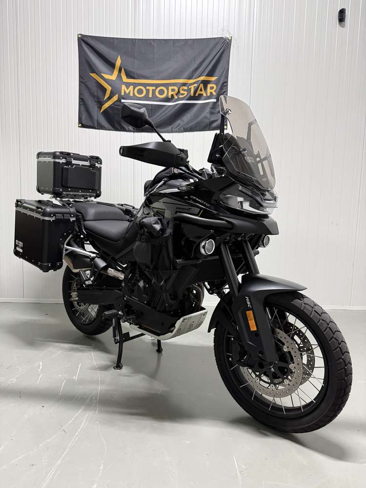 CFMOTO 800 MT-X