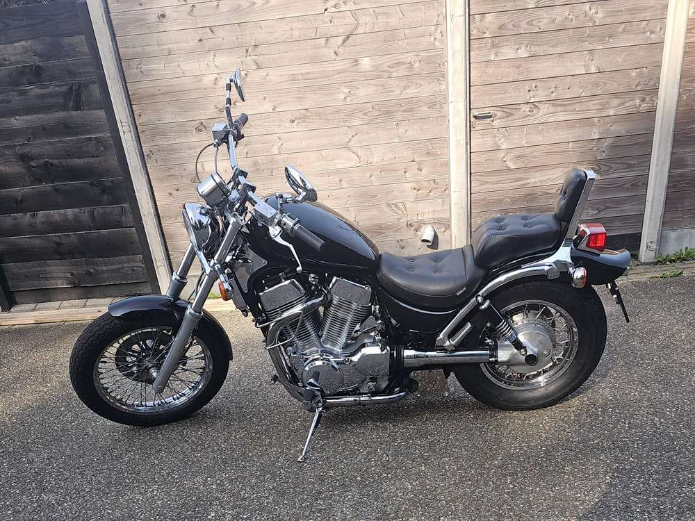 Suzuki VS 1400GL Intruder