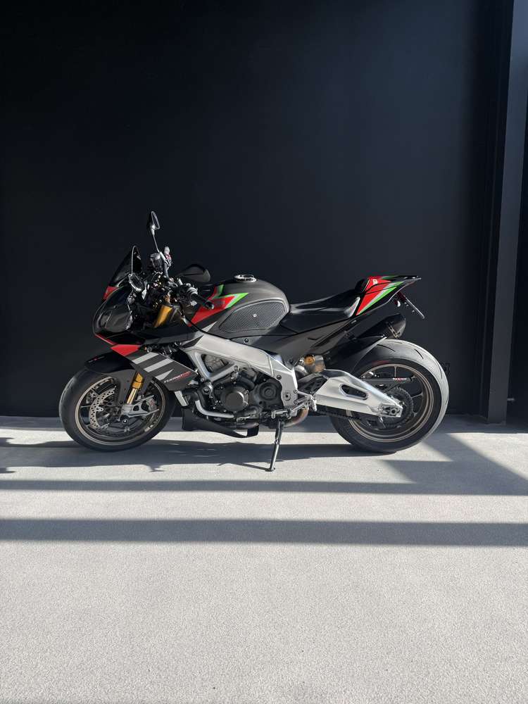Aprilia Tuono V4 1100 Factory