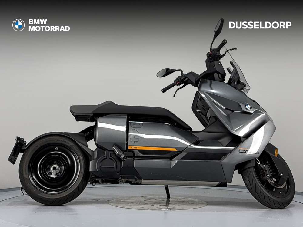 BMW CE 04