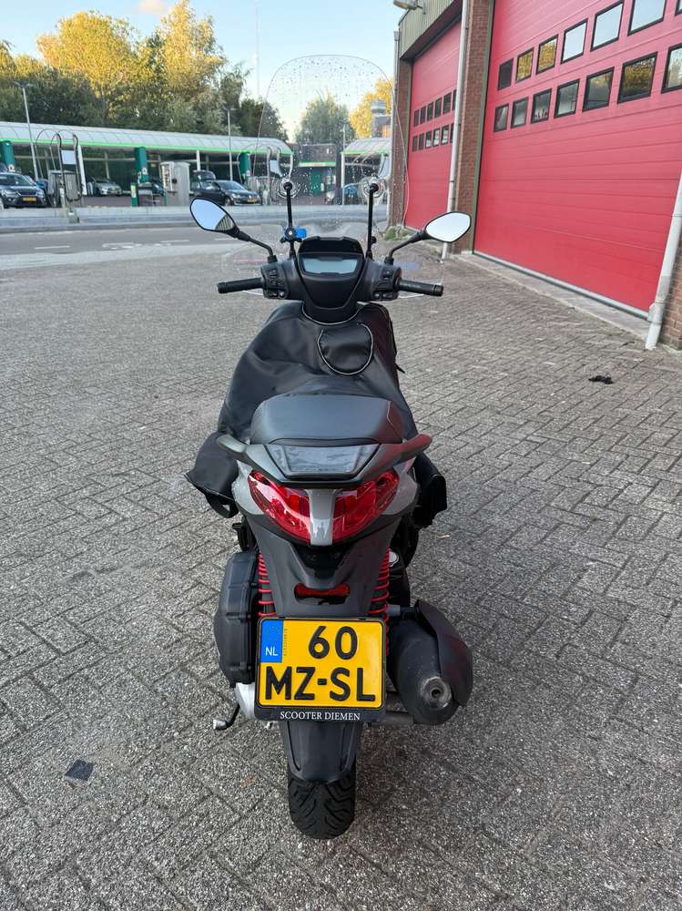Piaggio Medley 125