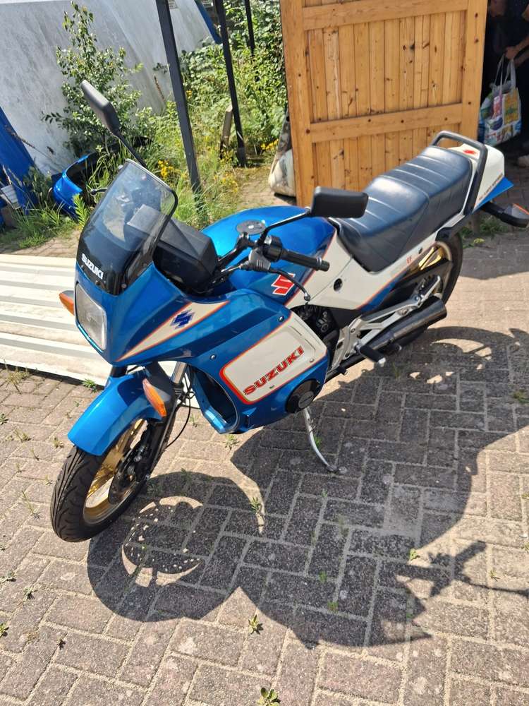 Suzuki GS 550