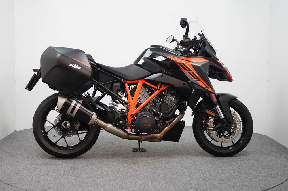 KTM 1290 Super Duke GT