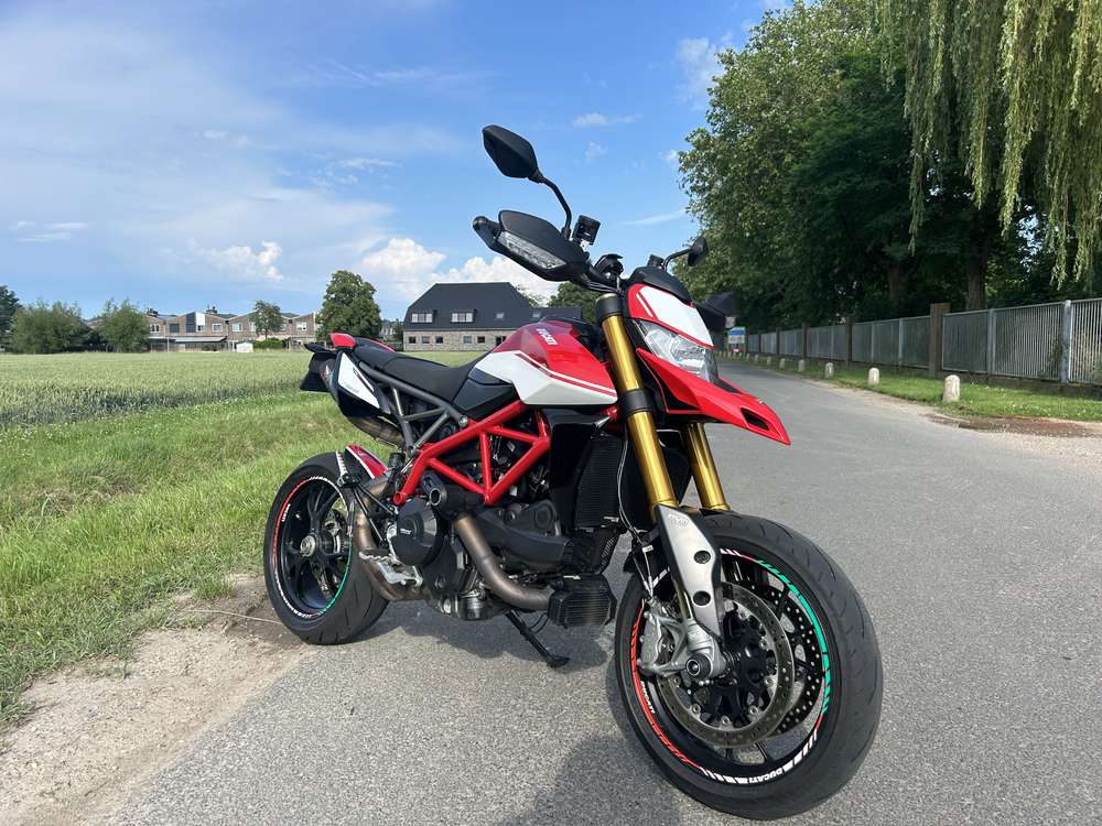 Ducati Hypermotard 950
