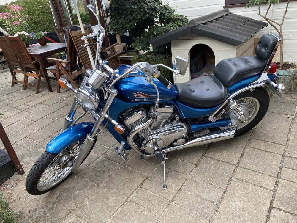 Suzuki Intruder C1800R