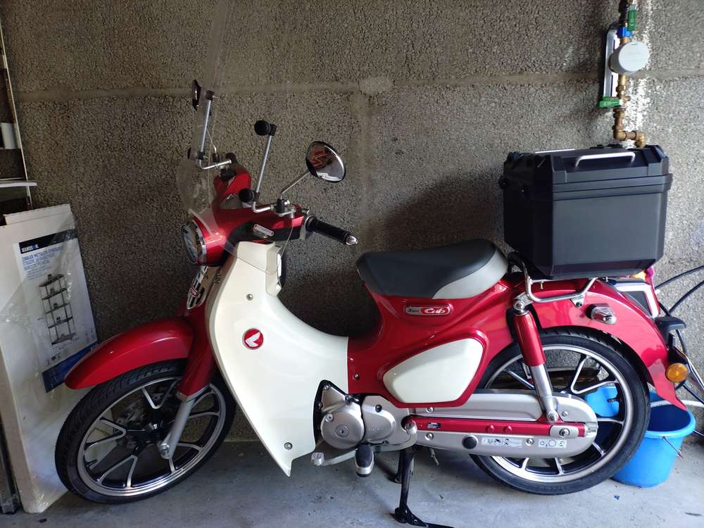Honda EX Super Cub