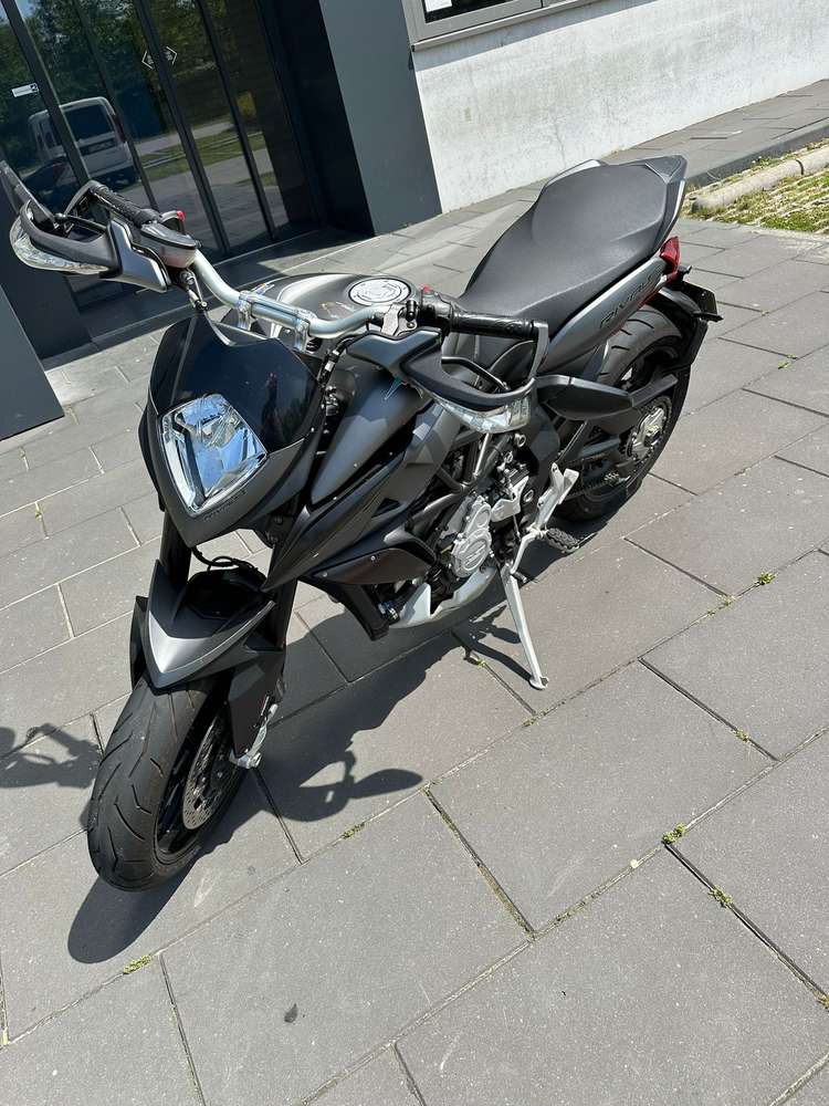 MV Agusta Rivale 800