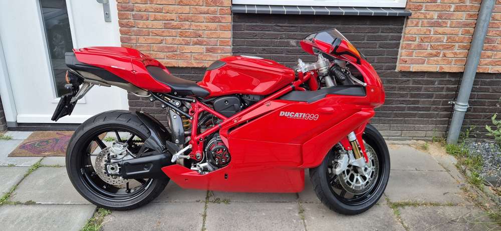 Ducati 999