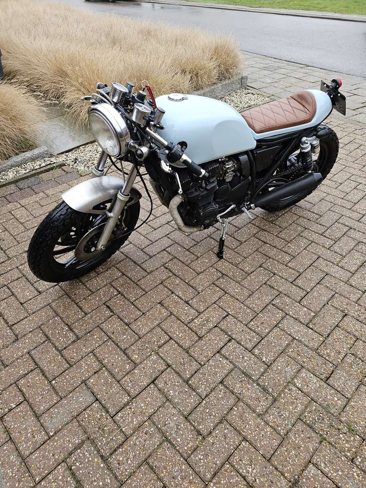 Yamaha XJ 550