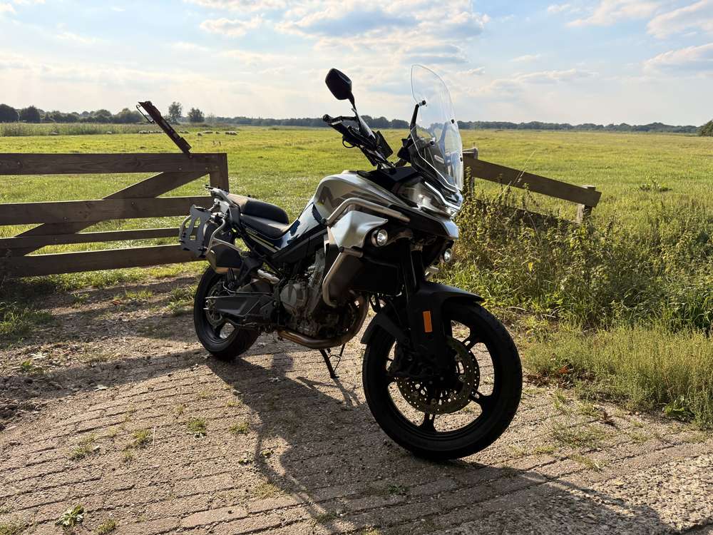 CFMOTO 800 Sport