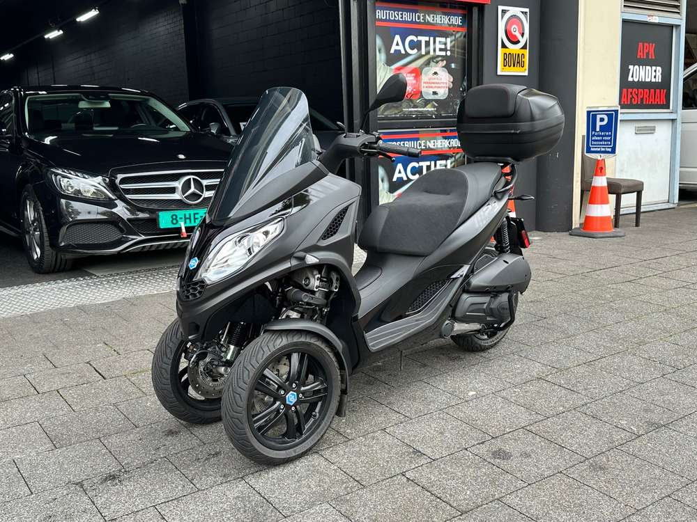 Piaggio MP3 300 HPE