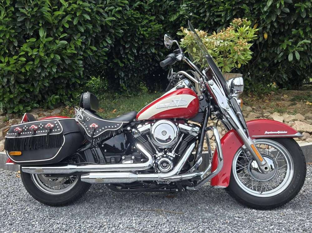 Harley-Davidson FLI Softail Hydra-Glide Revival