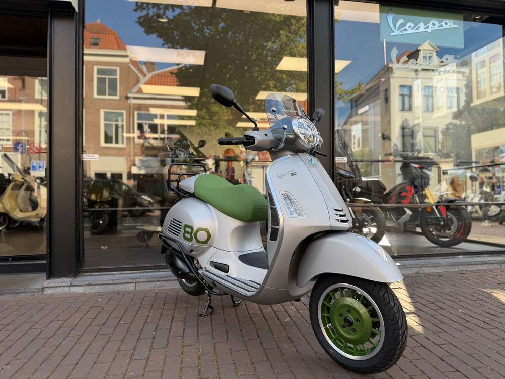 Vespa GTS 310