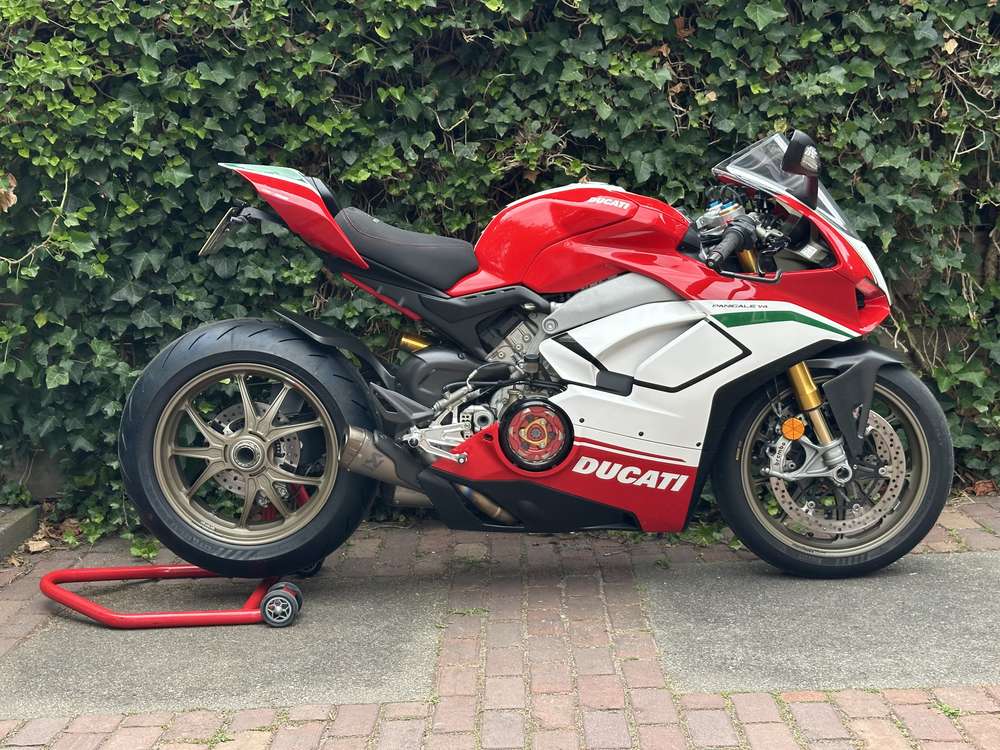 Ducati Panigale V4 Speciale
