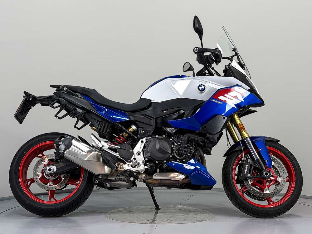 BMW F900 XR