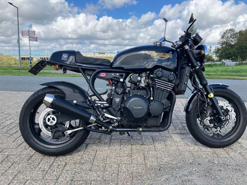 Triumph Speed Triple 900