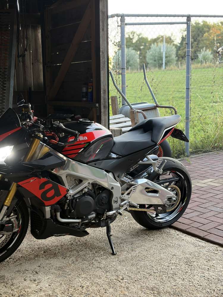 Aprilia Tuono V4 1100 RR